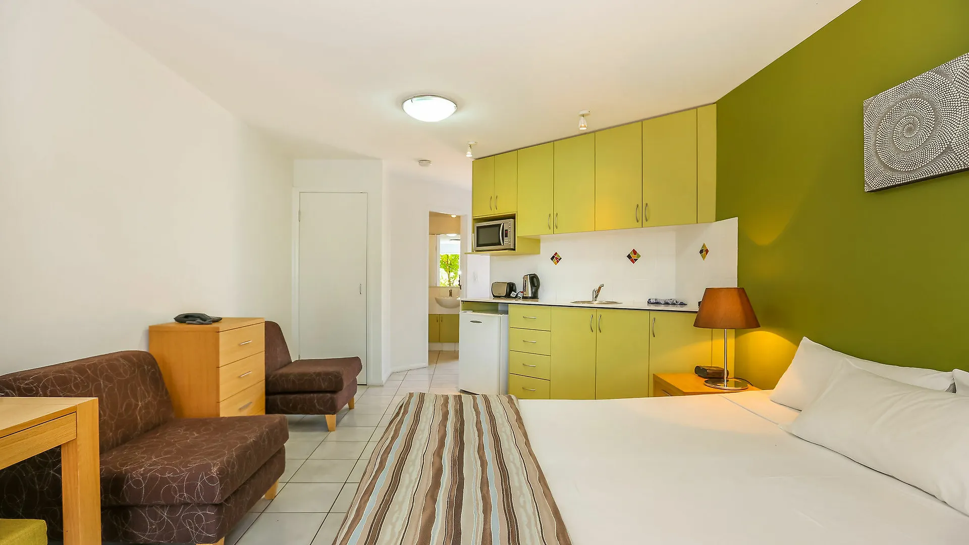 Eco Beach Resort Byron Bay 4*,